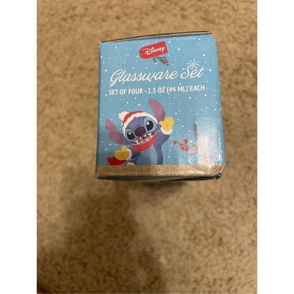 Disney Lilo & Stitch Christmas Holiday 1.5 oz Shot Glassware Set of 4 NIB - Picture 4 of 4